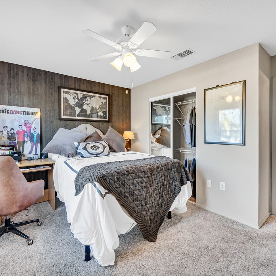 The-London—Model—Bedroom-(16)